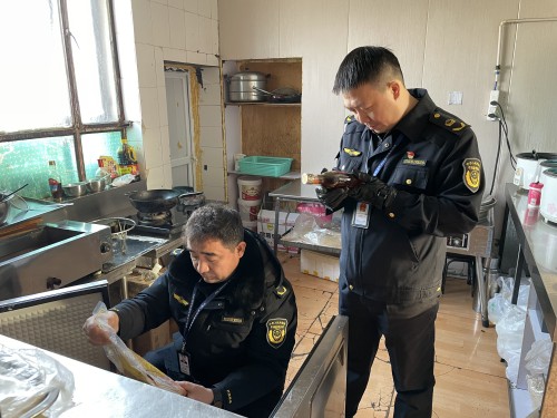 检查餐饮经营户.JPG
